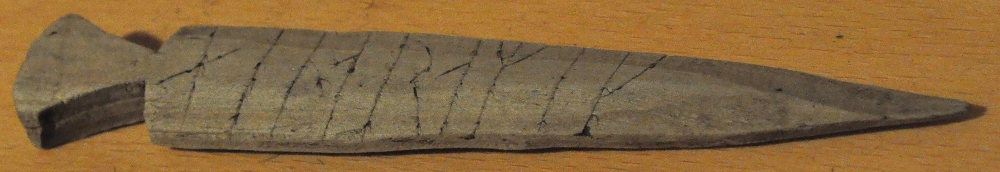 Etiquette runique de Bryggen (N 675)