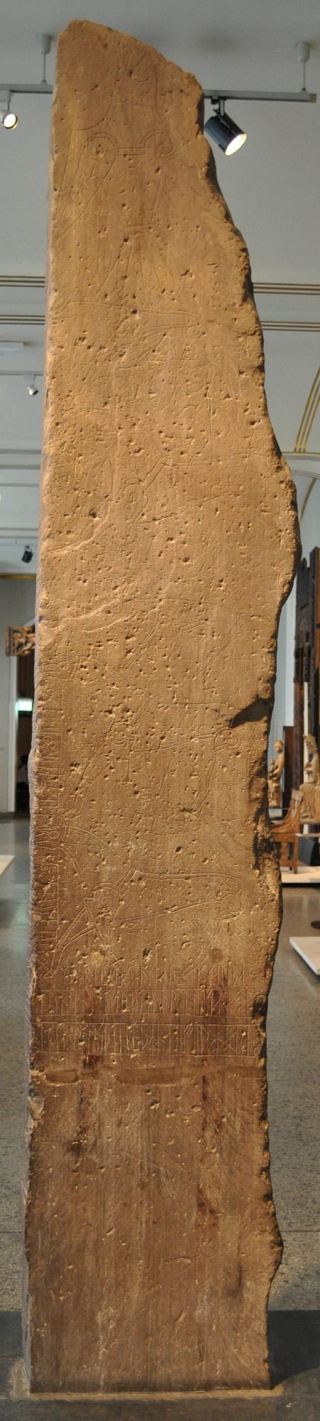 Face de la pierre runique d'Alstad